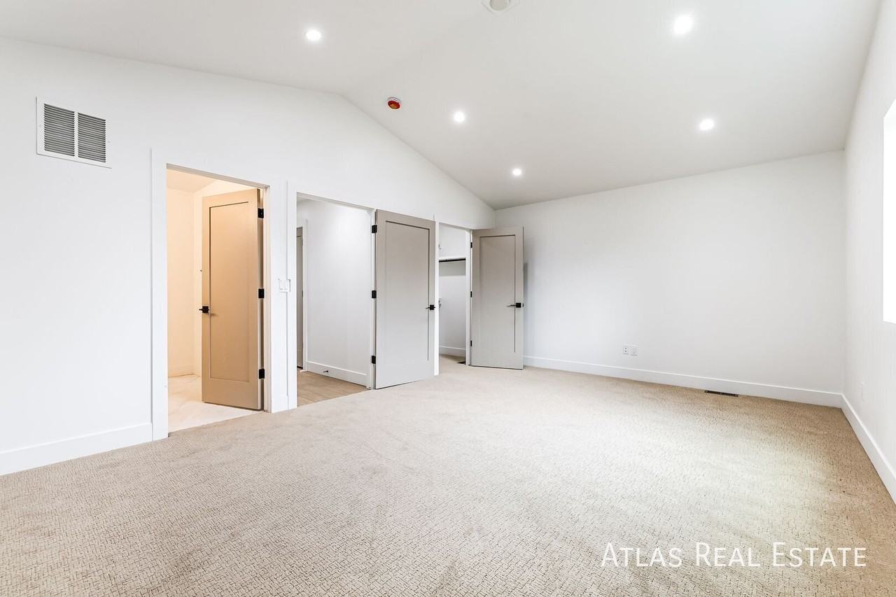 2738 W 2nd Ave - Photo 5 of 17