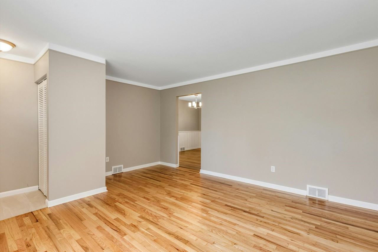 1319 Amelia Street - Photo 3 of 24