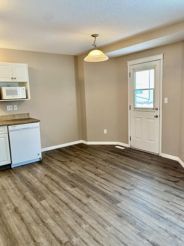 #208, 10150-121 Ave - Photo 3 of 10