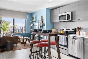 615 Pavonia Ave - Photo 1 of 1