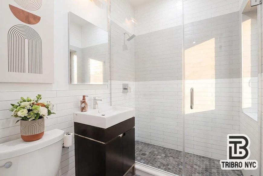 405 E 69th St - Photo 5 of 5