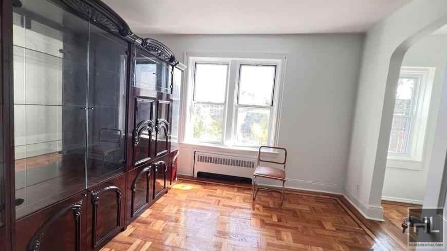 1358 E 38th St - Photo 4 of 10