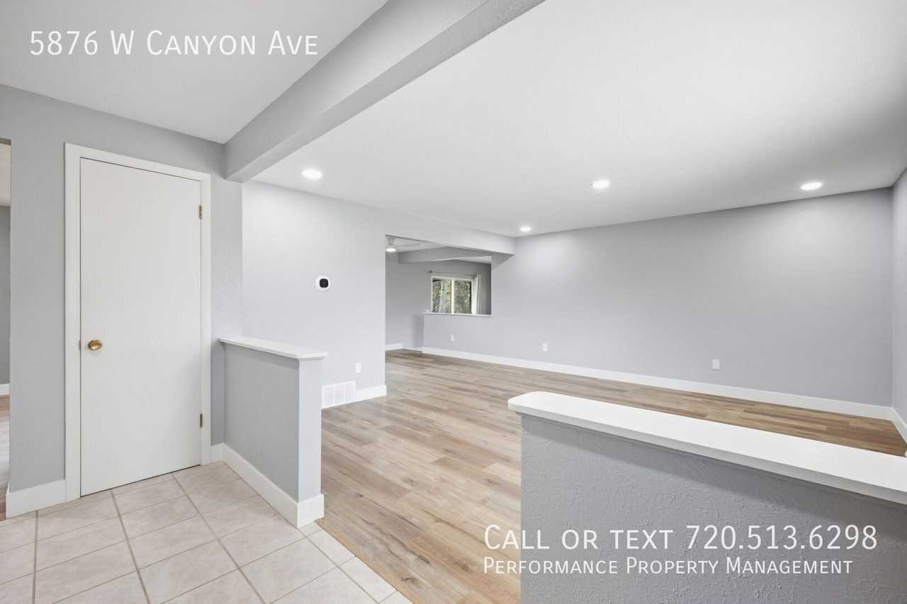5876 W Canyon Ave - Photo 4 of 35