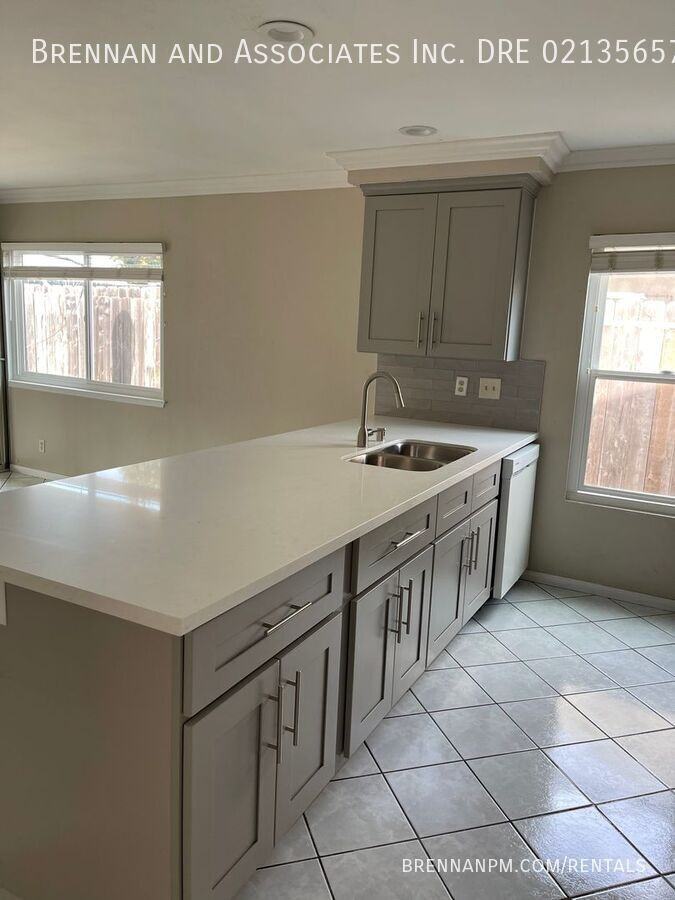 8188 Santa Arminta Ave - Photo 6 of 28
