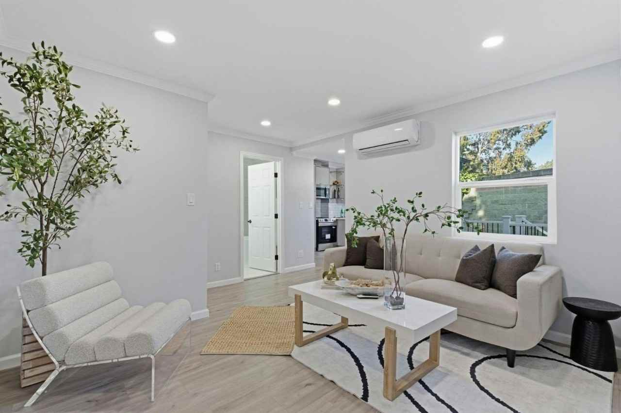 409 South Idaho Street, Unit B - Photo 7 of 20