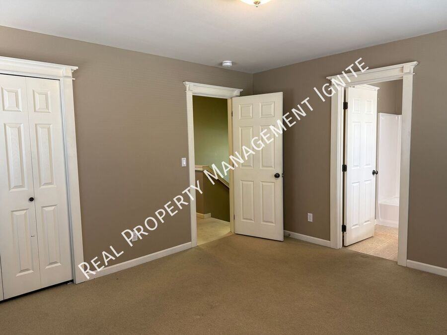 1362 Nw Lexington Ave - Photo 7 of 17