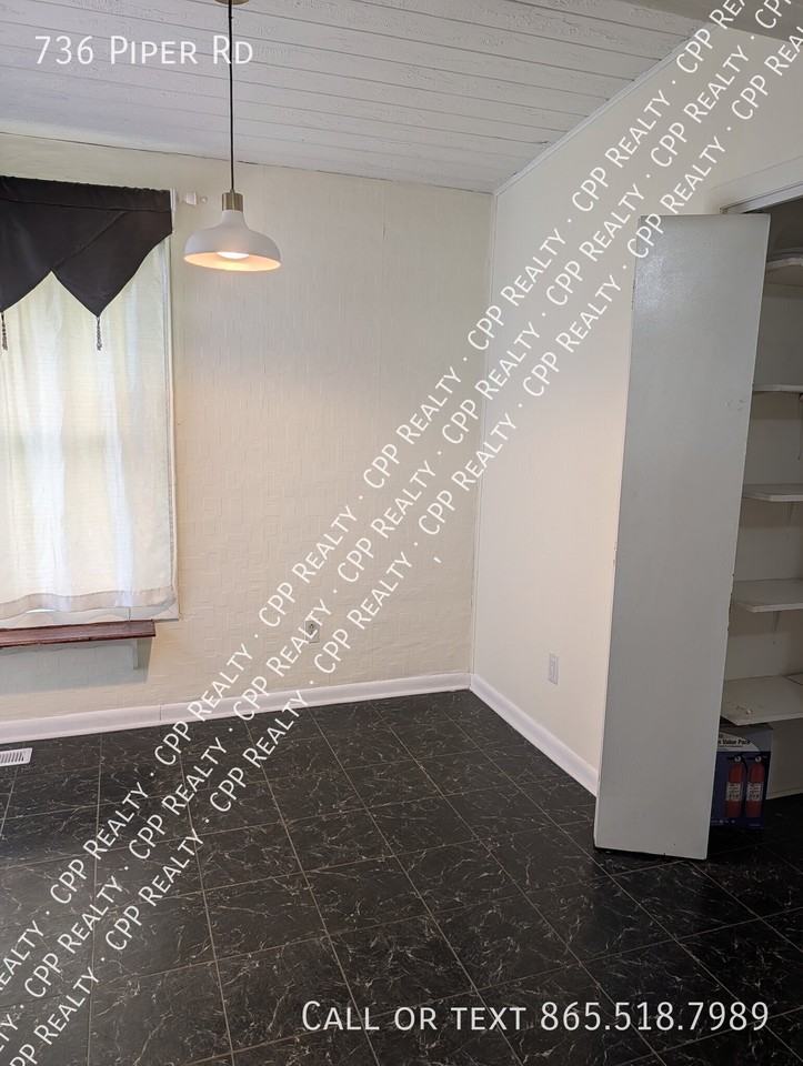 736 Piper Rd - Photo 6 of 21