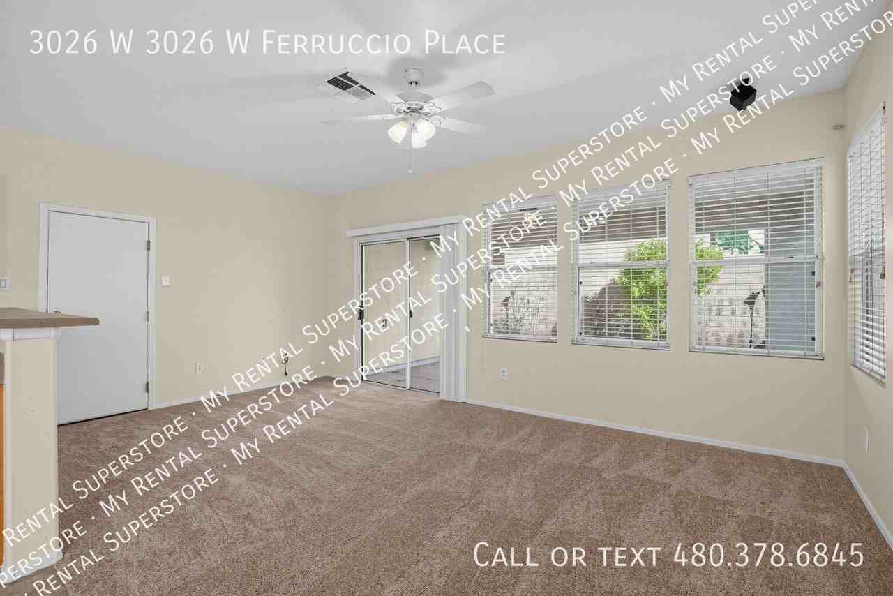 3026 W FERRUCCIO & - Photo 2 of 25