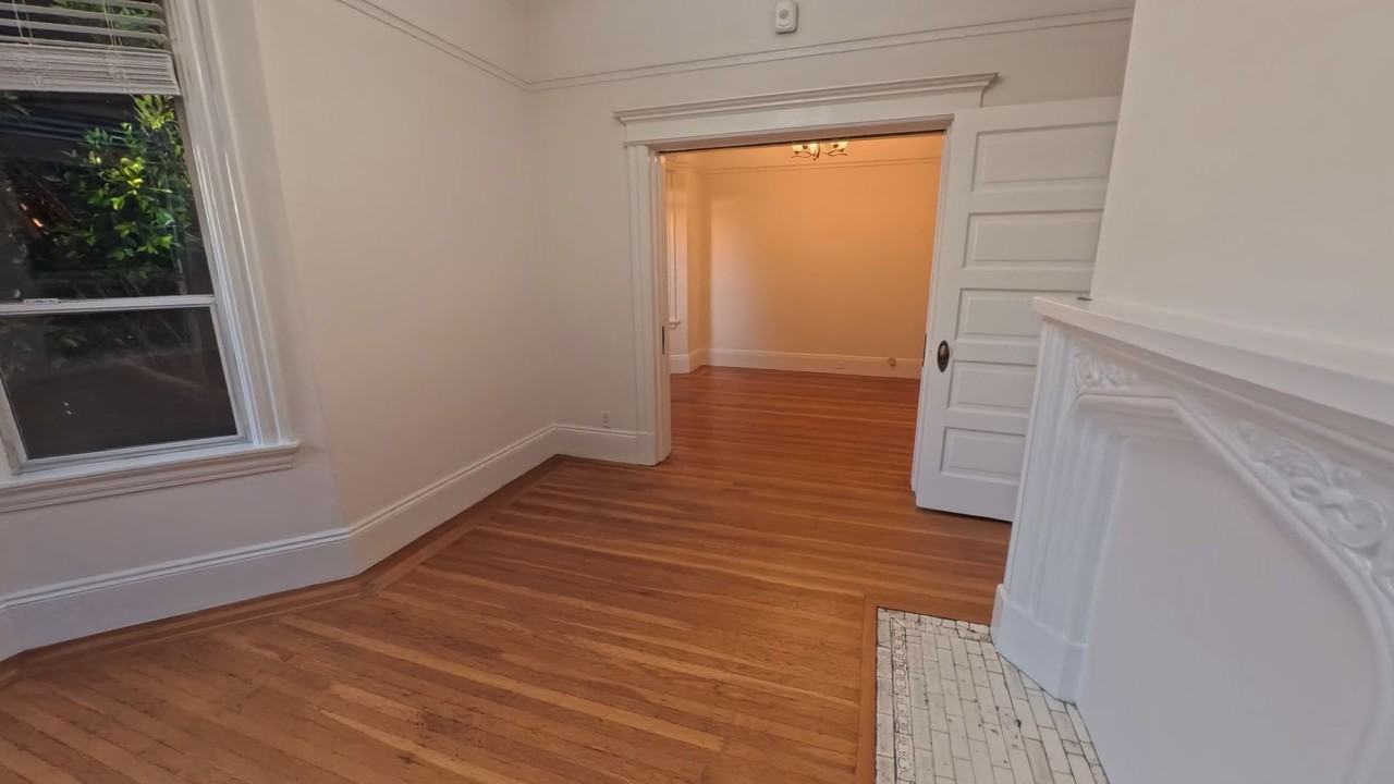 205A Steiner St - Photo 3 of 15