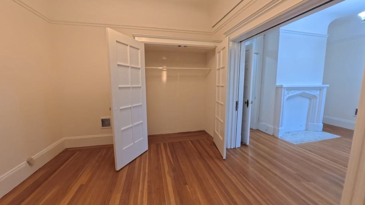 205A Steiner St - Photo 6 of 15