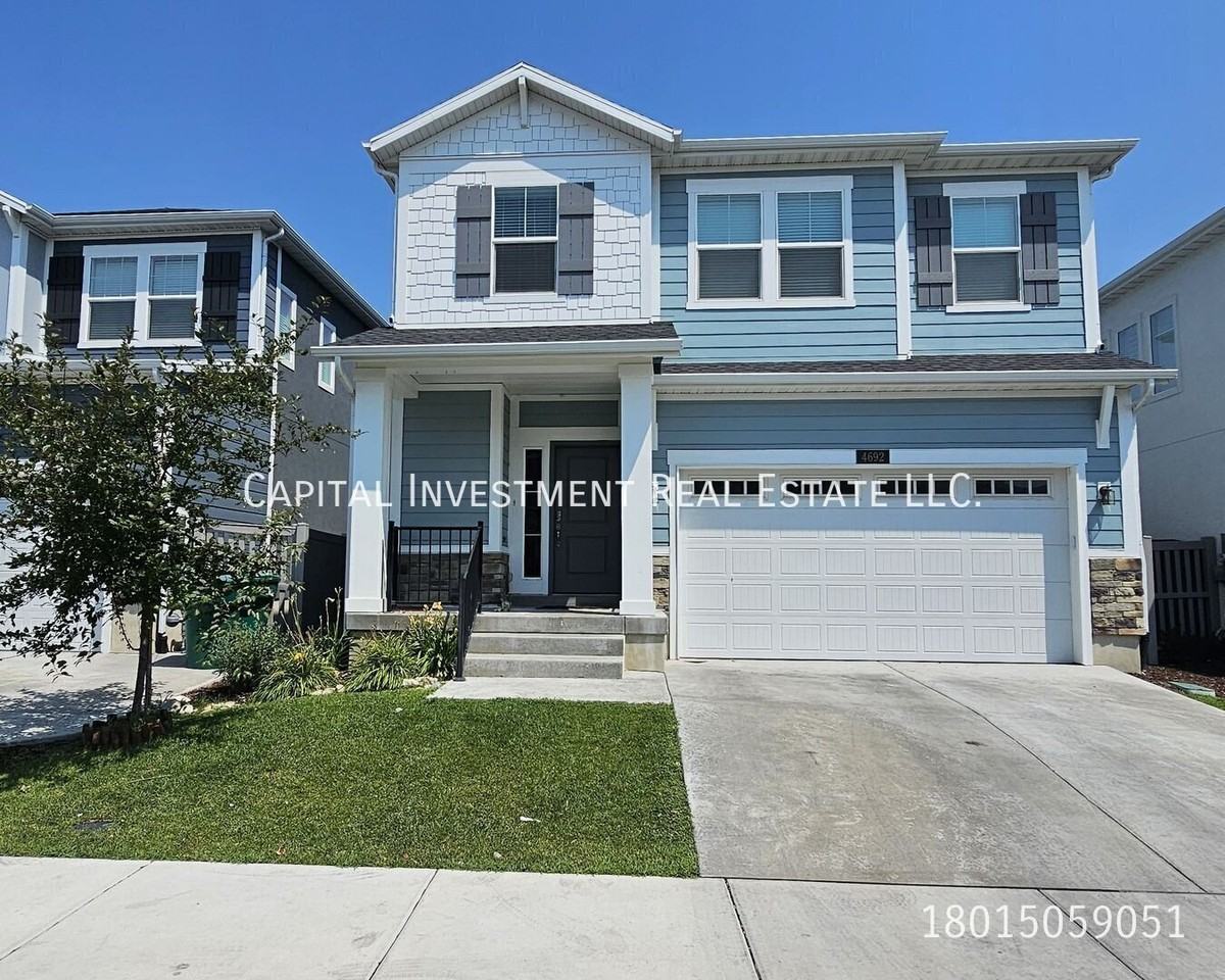 4692 W Camellia Ln