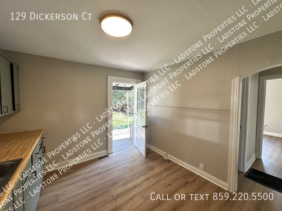 129 Dickerson Ct - Photo 6 of 19