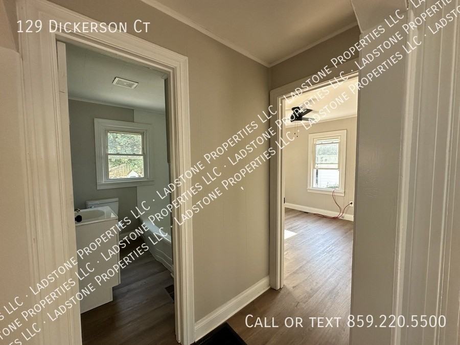 129 Dickerson Ct - Photo 7 of 19