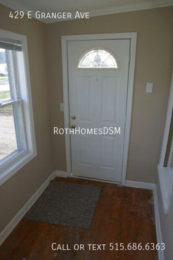 429 E Granger Ave - Photo 5 of 28