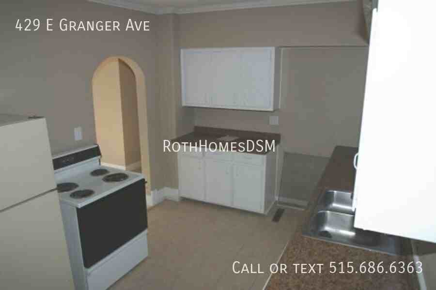 429 E Granger Ave - Photo 6 of 28