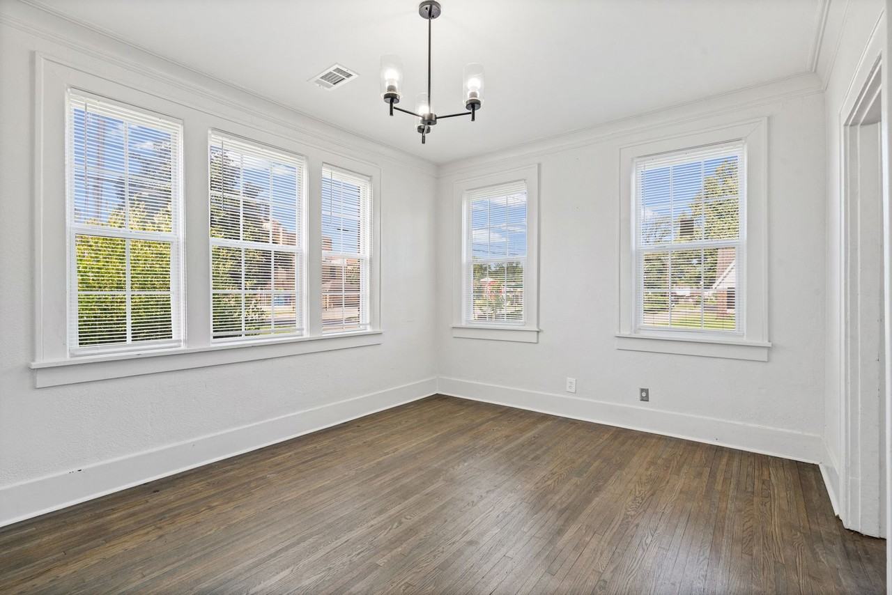 864 N Belvedere Blvd - Photo 2 of 15