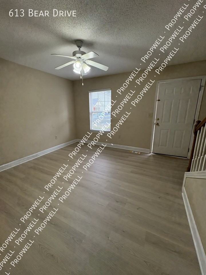 613 Bear Dr - Photo 5 of 14