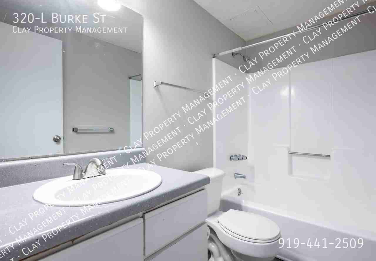 320 Burke St Apt L - Photo 7 of 27