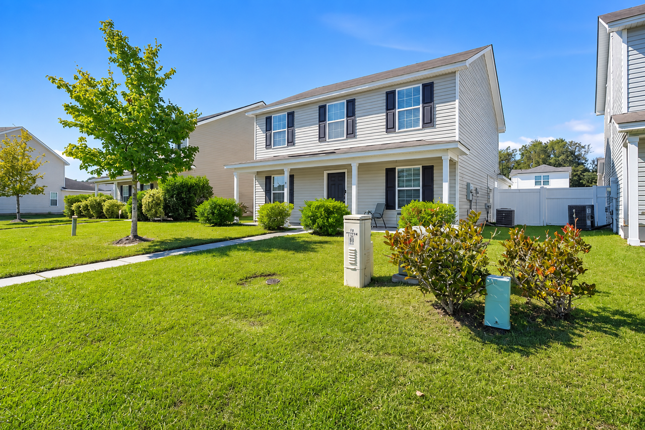 7 Fiore Drive - Photo 2 of 16
