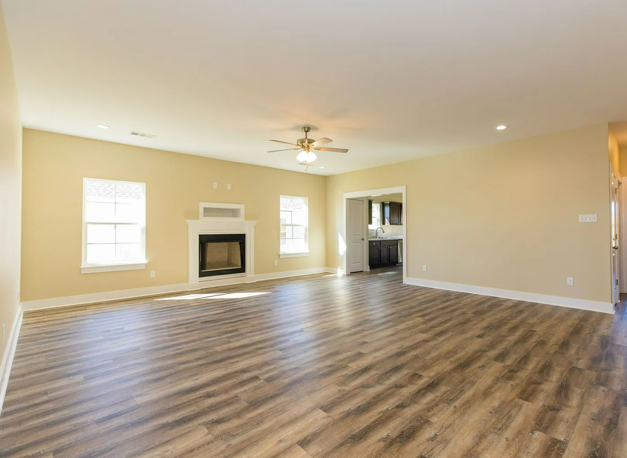3700 Red Maple Way - Photo 4 of 9