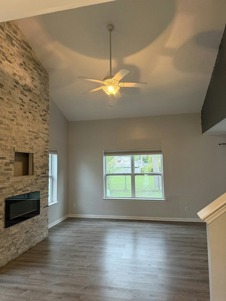 14286 Marshall Dr - Photo 3 of 28