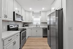 941 Ocean Dr - Photo 1 of 1