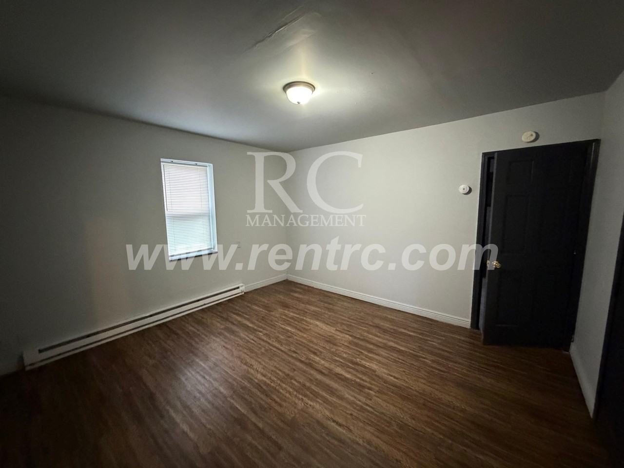 1105 Martin St - Photo 7 of 12