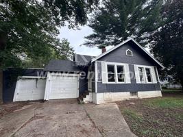featured image of 222 Delaware Ave