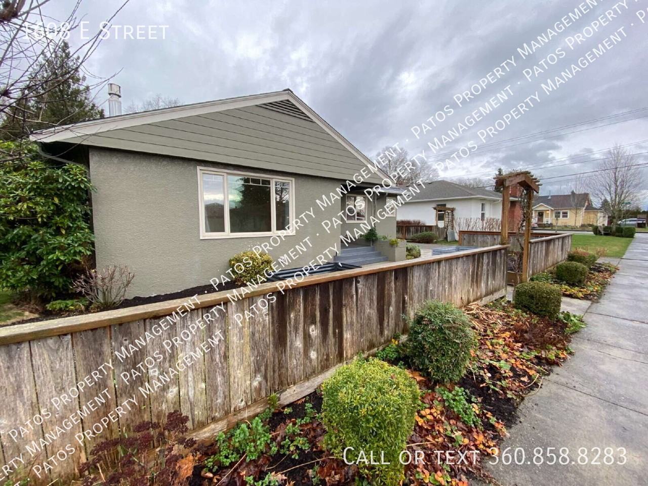 1608 E St - Photo 2 of 31
