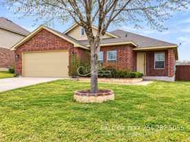 419 W Iowa Dr - Photo 1 of 1