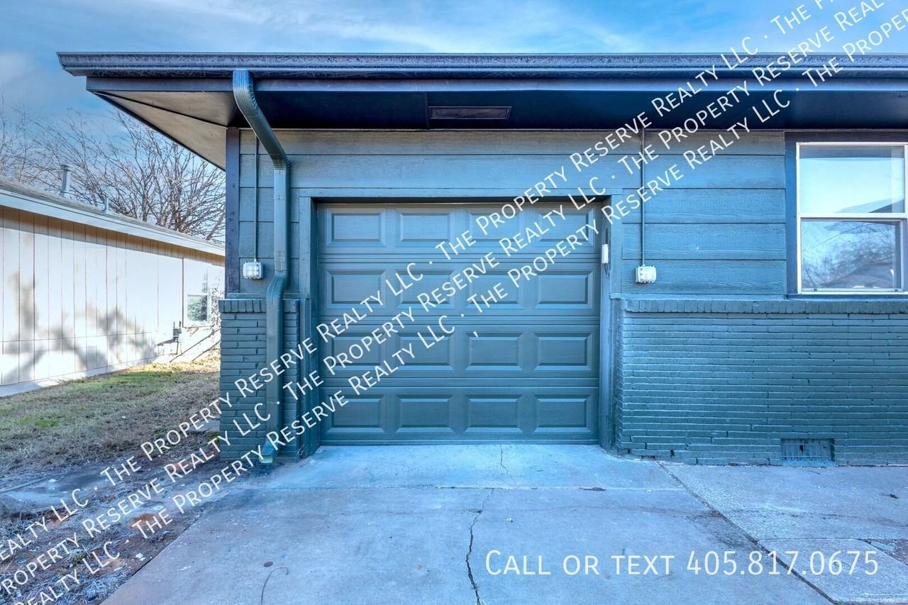 1110 N 18th St - Photo 3 of 36