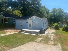 featured image of 2114 W Long 17th St
