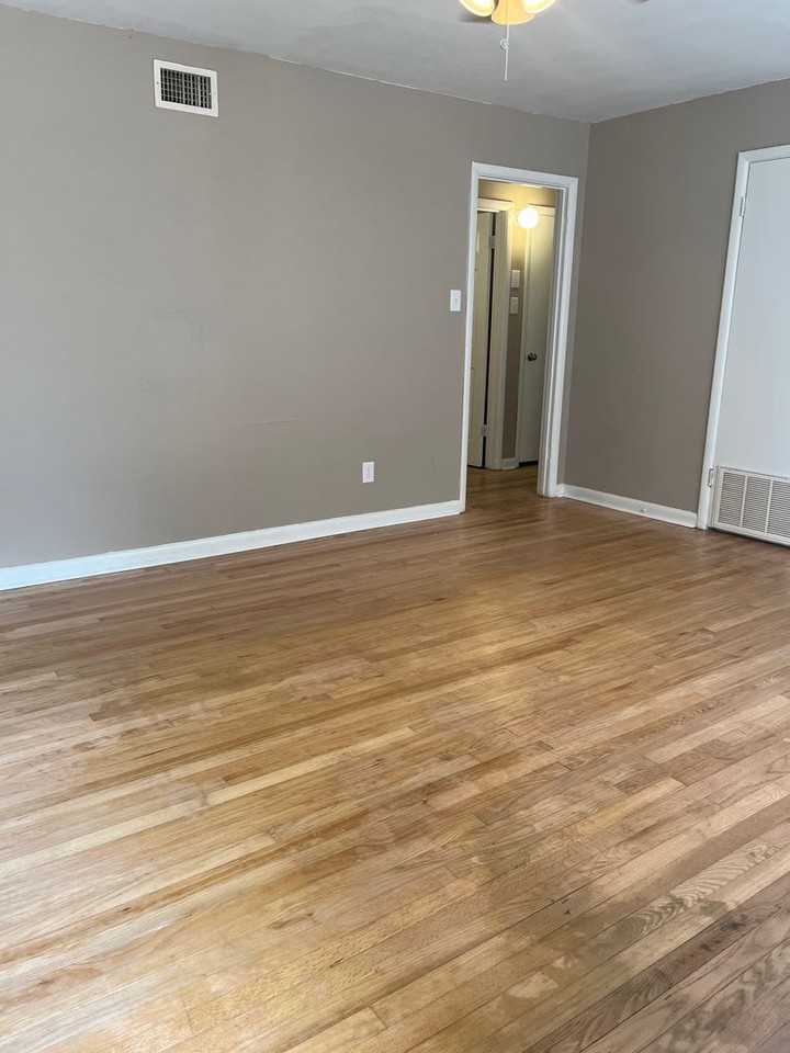 3117 Ware St - Photo 2 of 7