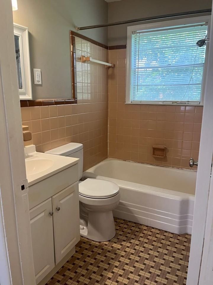 3117 Ware St - Photo 4 of 7