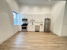 4731 N Western Ave #202 - Photo 1 of 1
