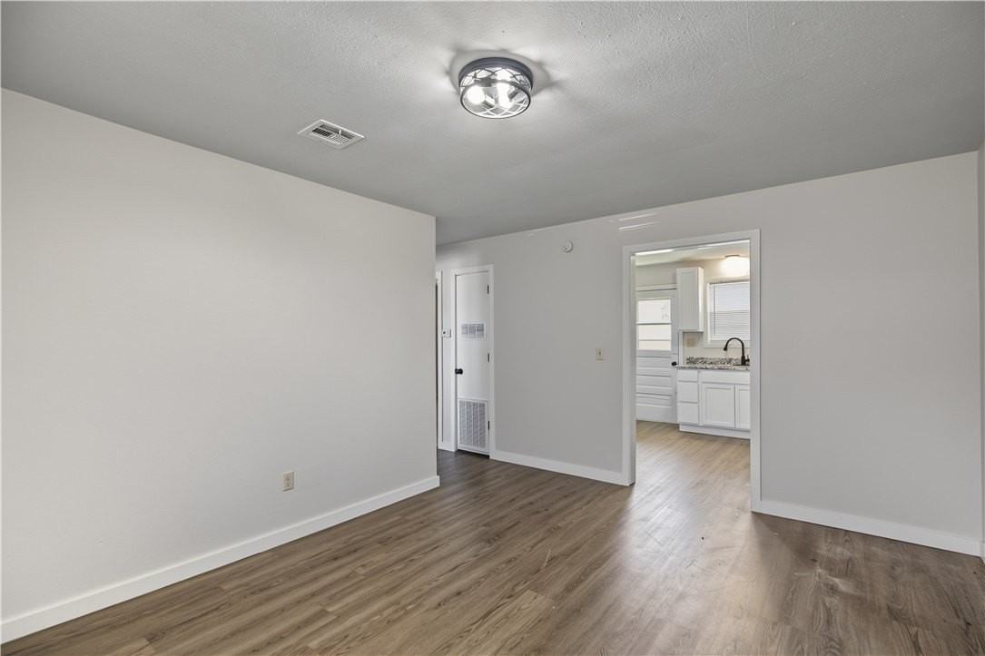 1812 W Olrich St - Photo 3 of 13