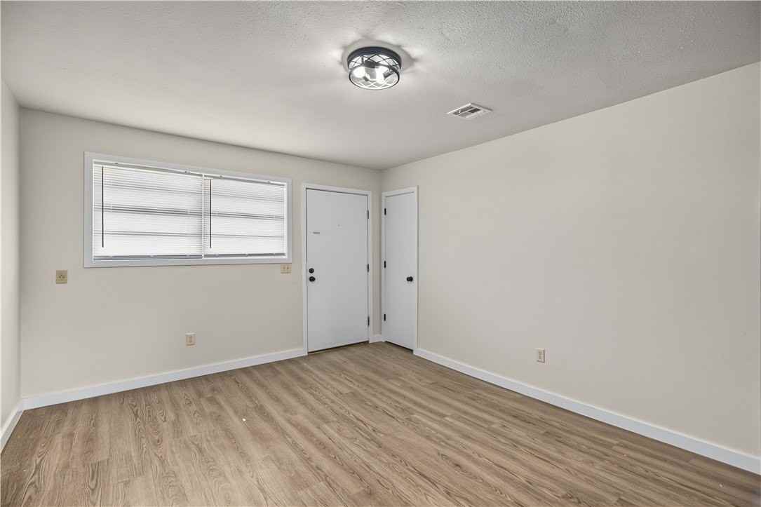 1812 W Olrich St - Photo 4 of 13