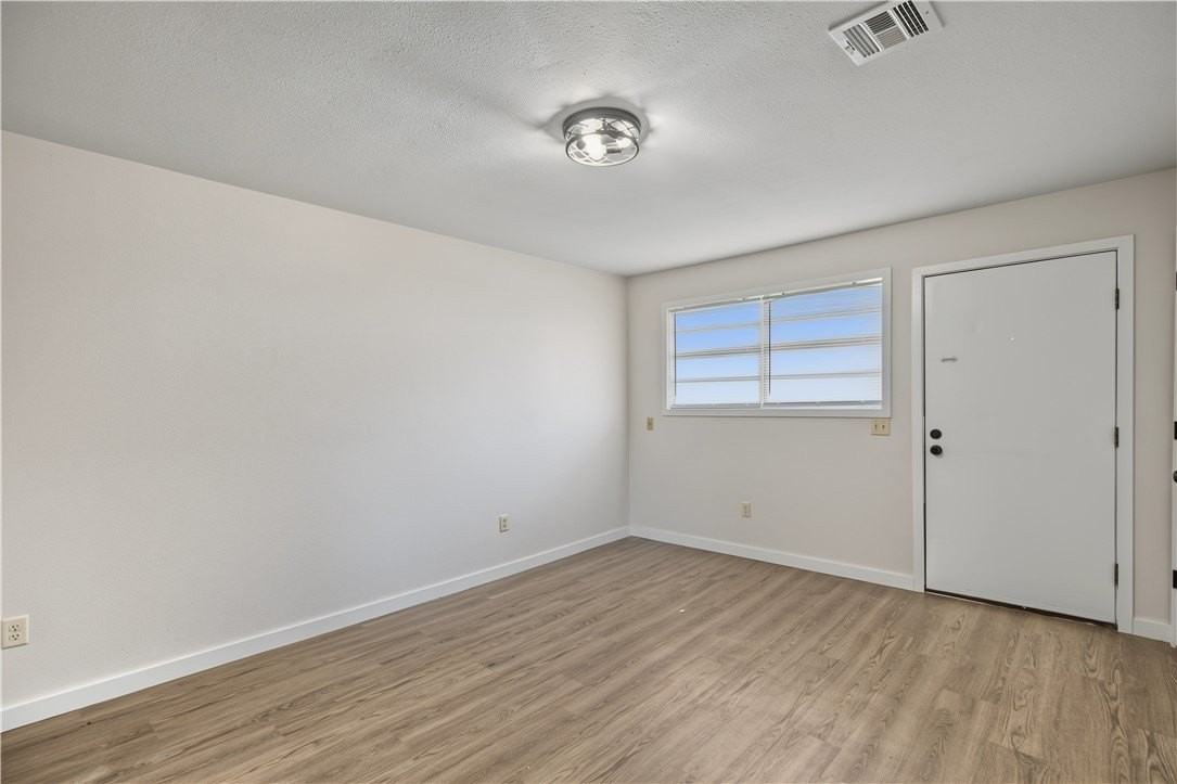 1812 W Olrich St - Photo 5 of 13