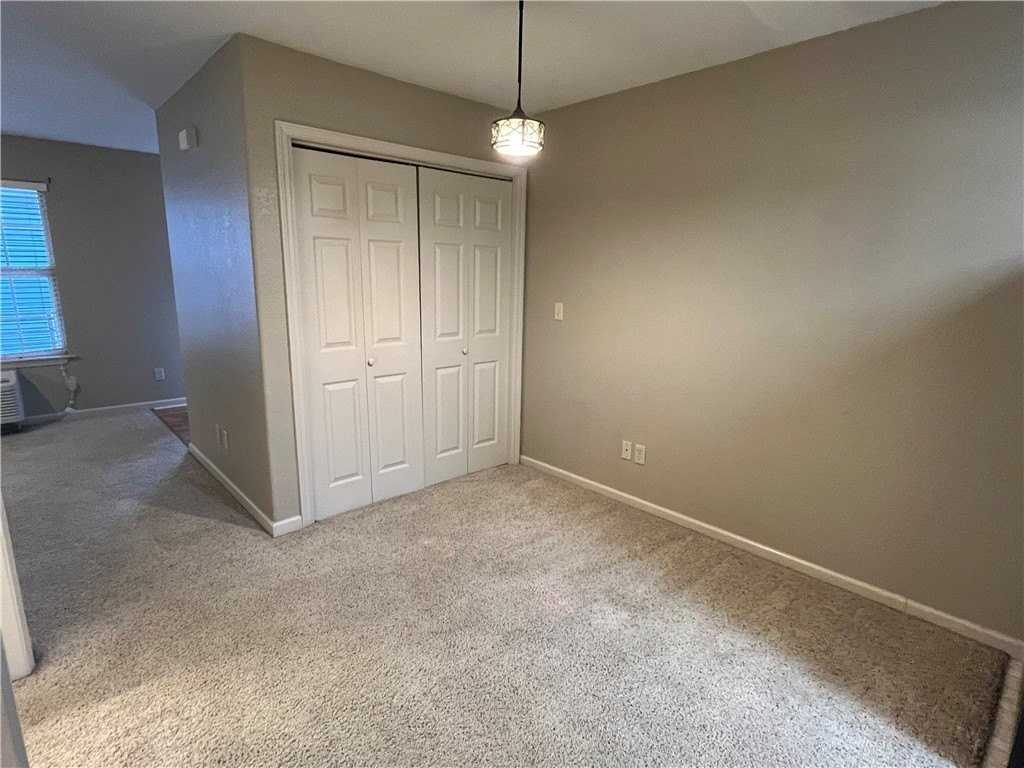 806 W Tahlequah St #C - Photo 7 of 12