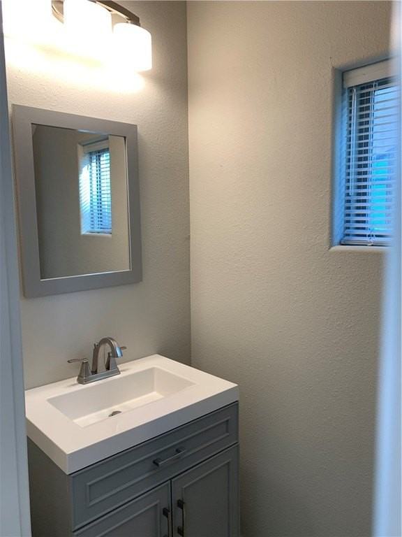 502 W Tahlequah St #B - Photo 4 of 9