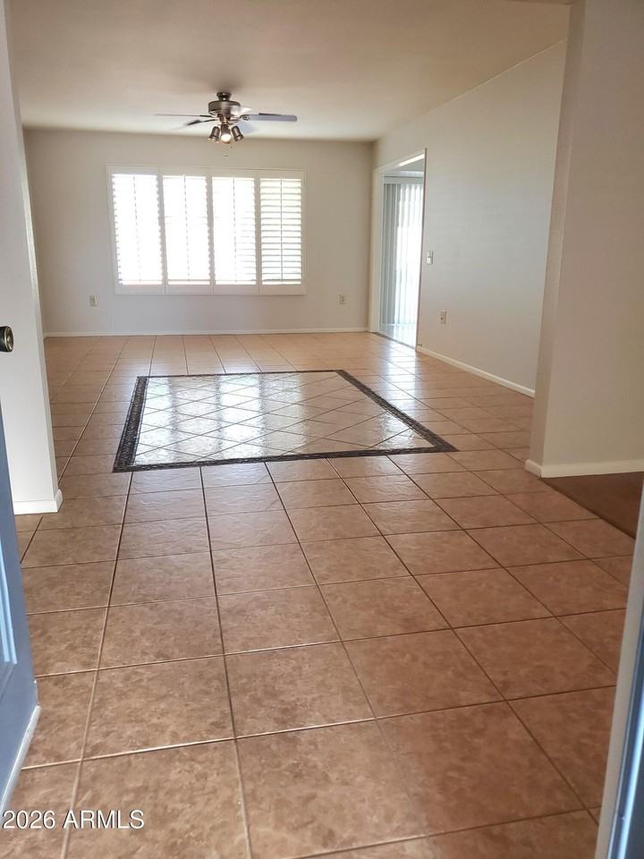18019 N 132nd Ave - Photo 7 of 50