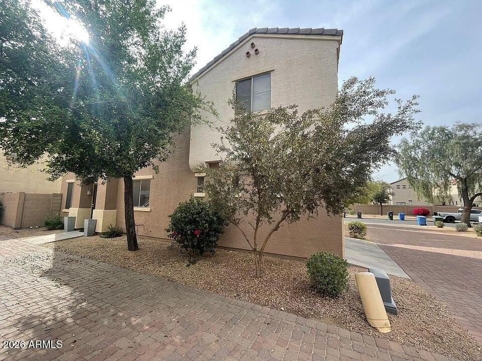 1332 E Dunbar Dr - Photo 2 of 5