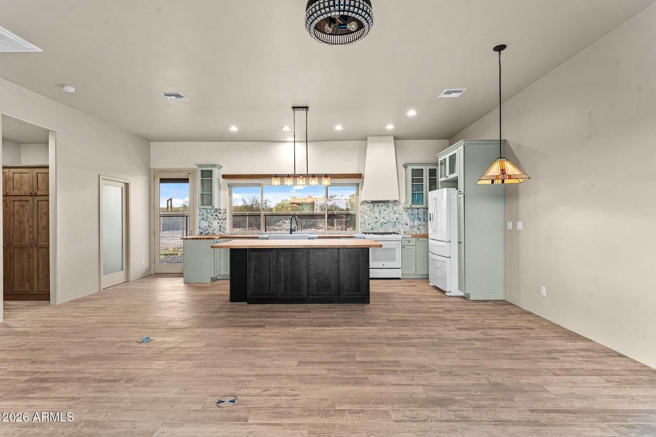 35440 S Turtle Creek Rd - Photo 3 of 20