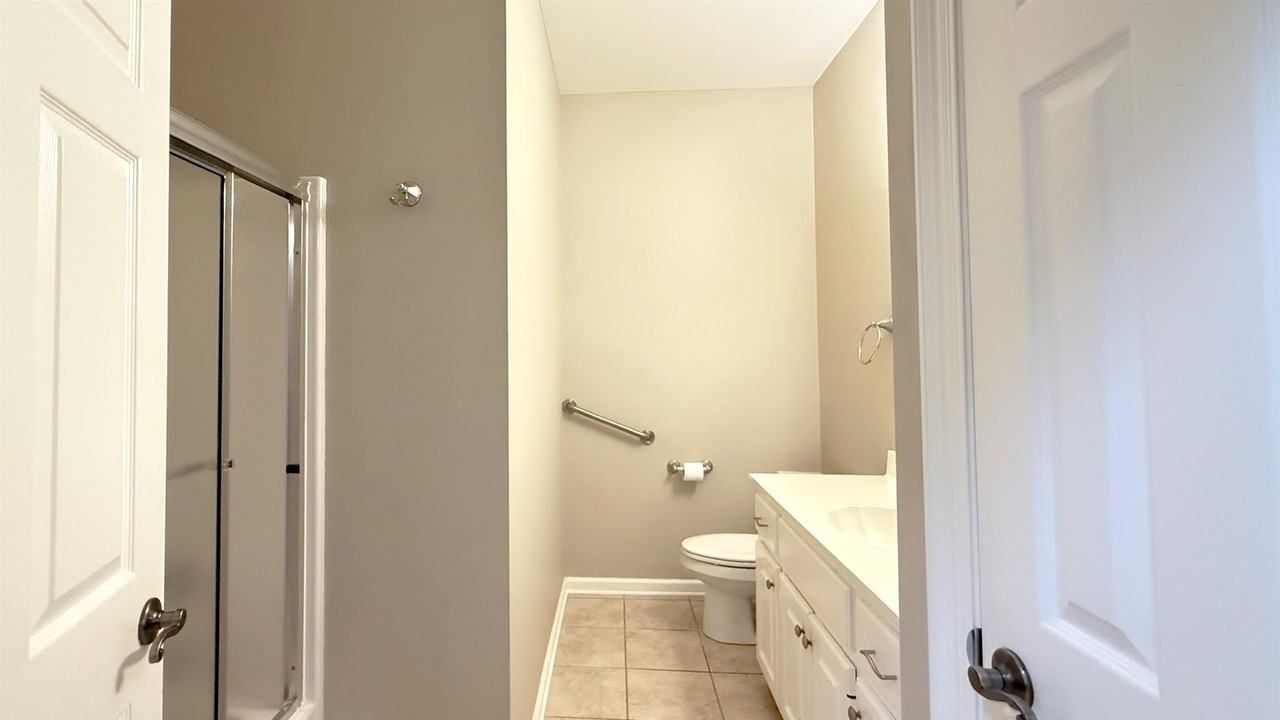 109 Ingleside Dr - Photo 5 of 9