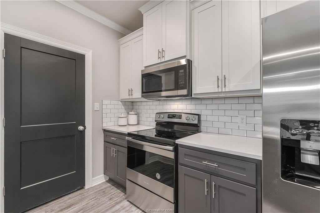 508 Aurora Ct - Photo 7 of 17