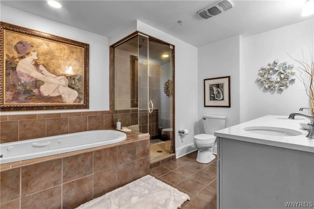 132 Lakefront Blvd #203 - Photo 3 of 27