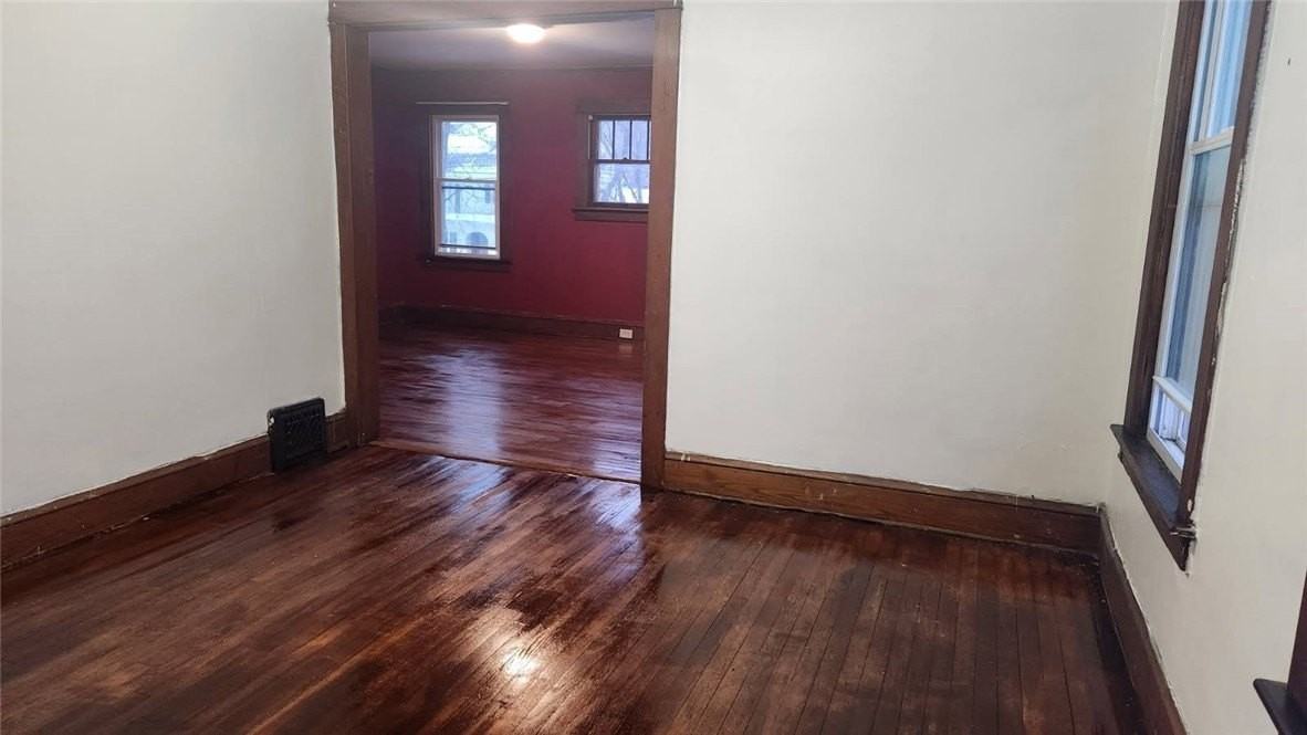 707 Southport St - Photo 7 of 22