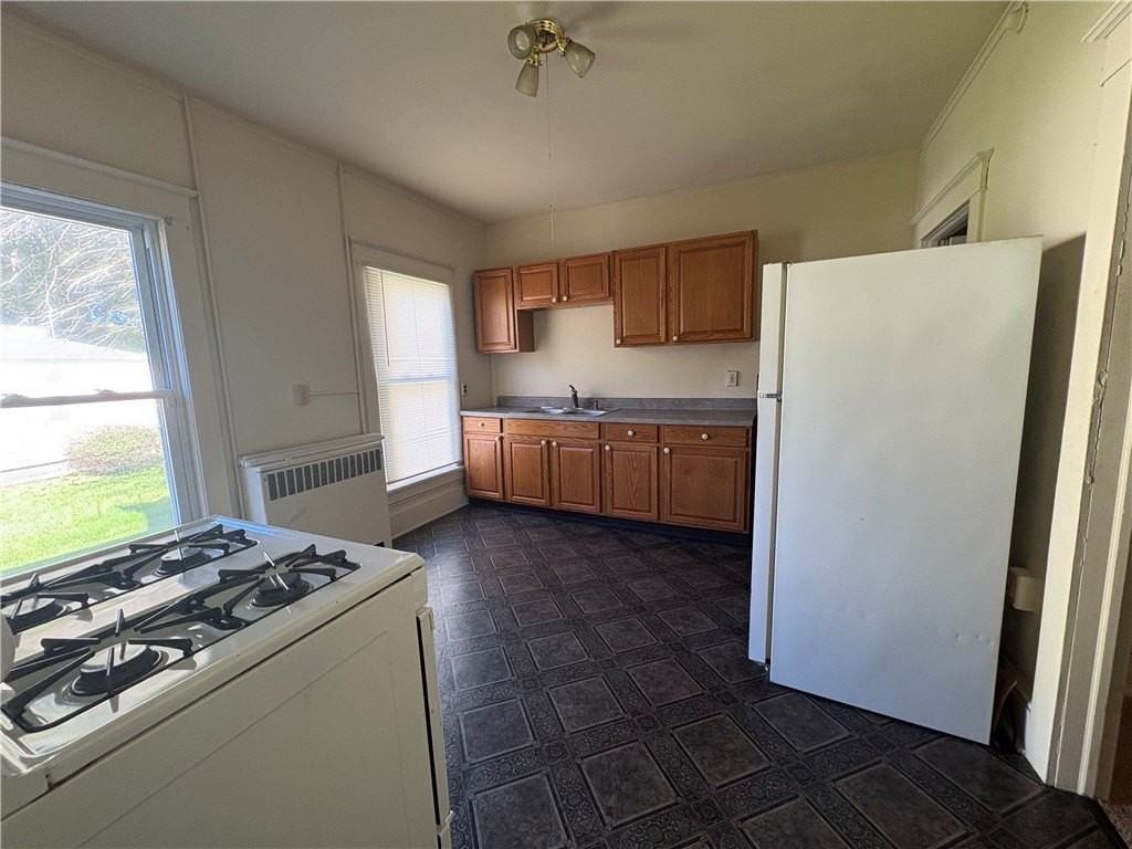 37 Grand St - Photo 3 of 9