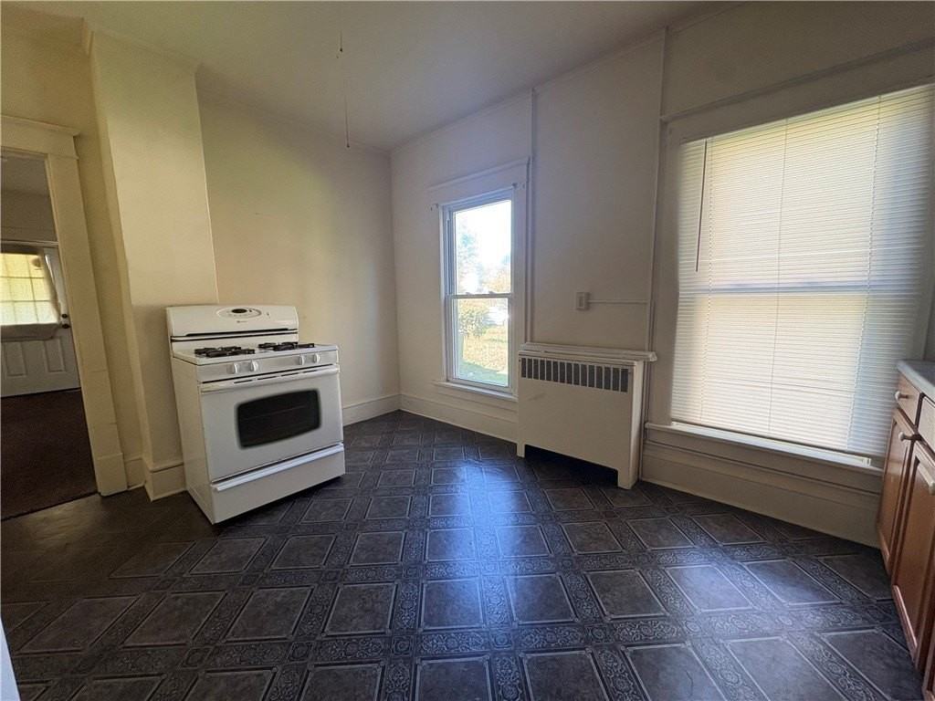 37 Grand St - Photo 4 of 9