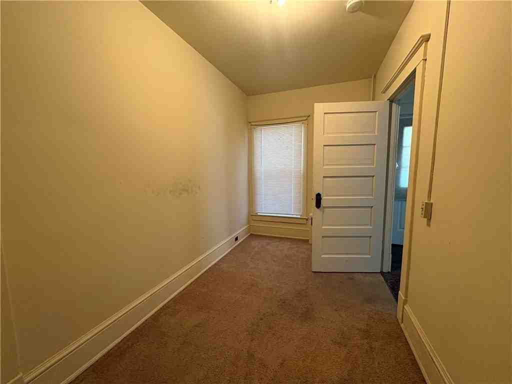 37 Grand St - Photo 5 of 9